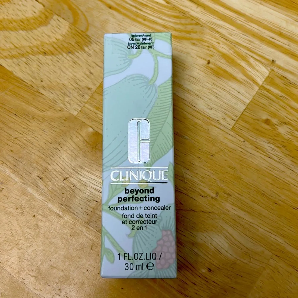 Clinique Beyond Perfecting foundation and concealer. - Picture 1 of 5